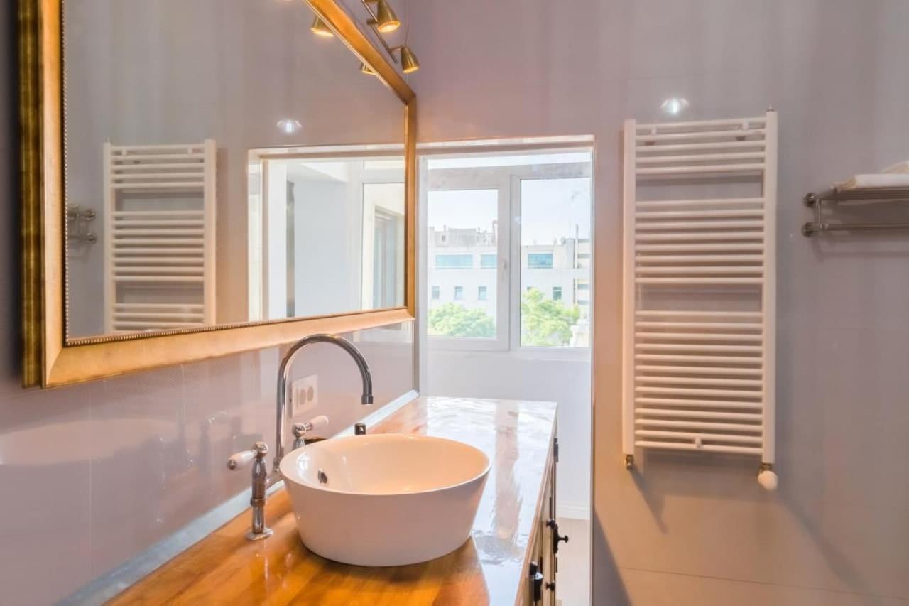 Inova Central Apartment บูคาเรสต์ ภายนอก รูปภาพ